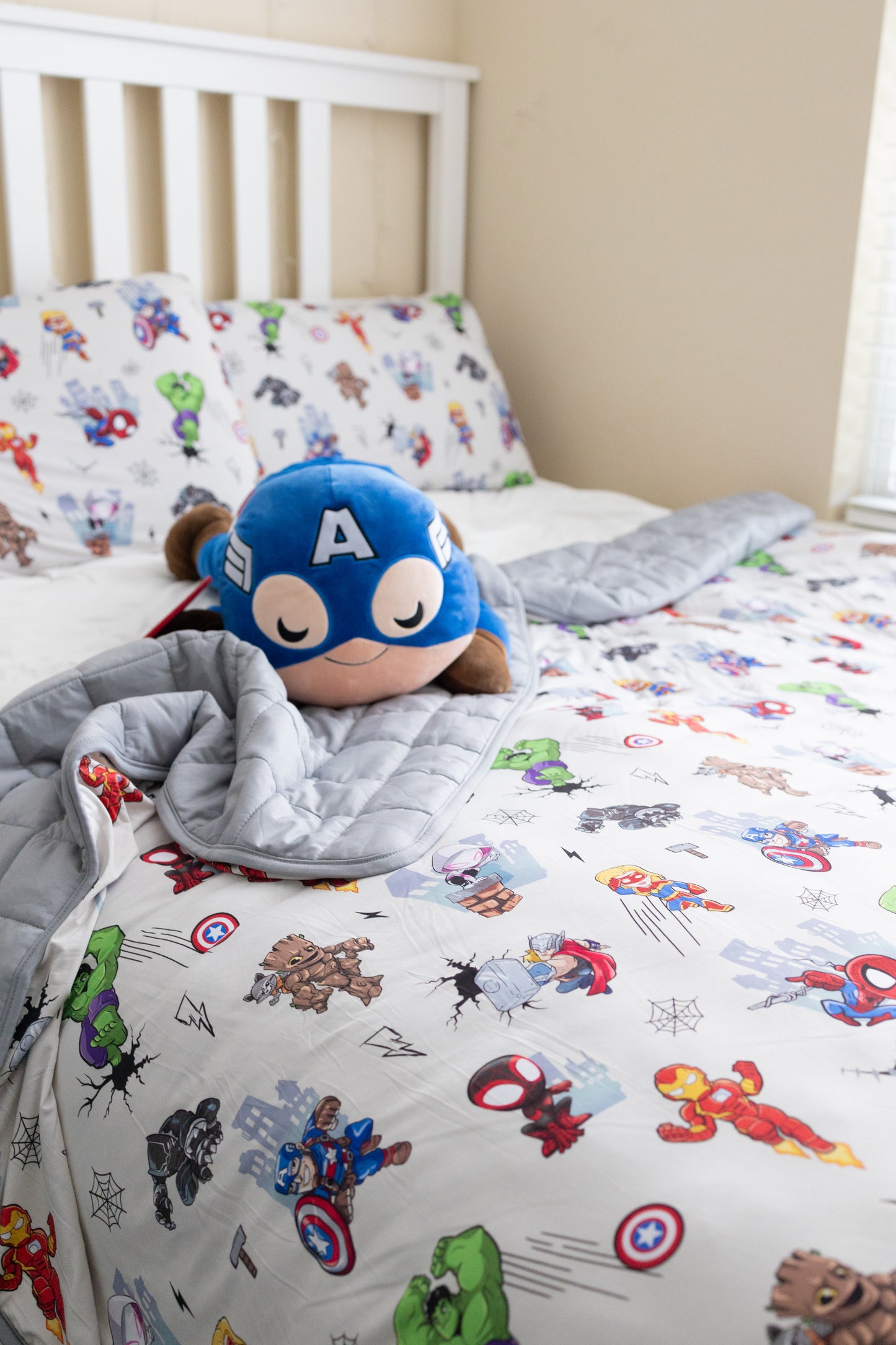 Superhero Squad Snuggle Blanket