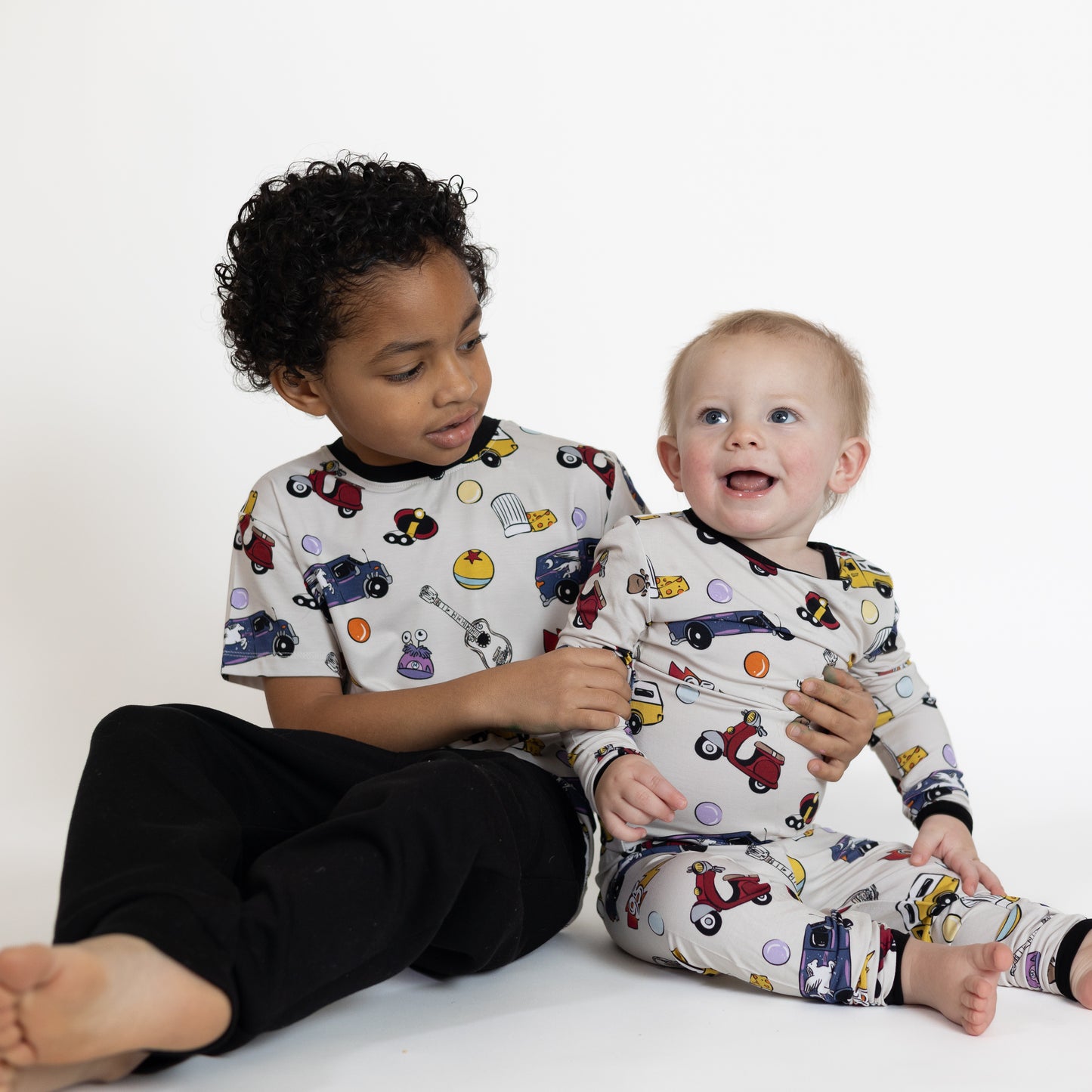 Animated Icons 2pc Long Sleeve Pajamas