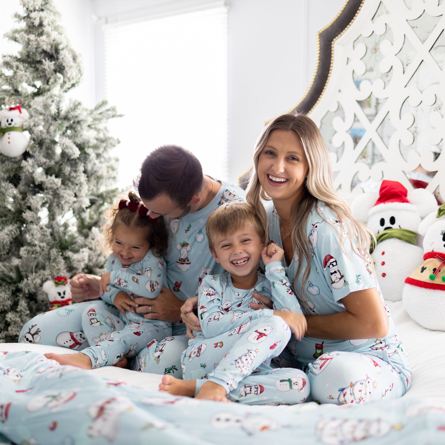 Frosty Friends 2pc Long Sleeve Pajamas