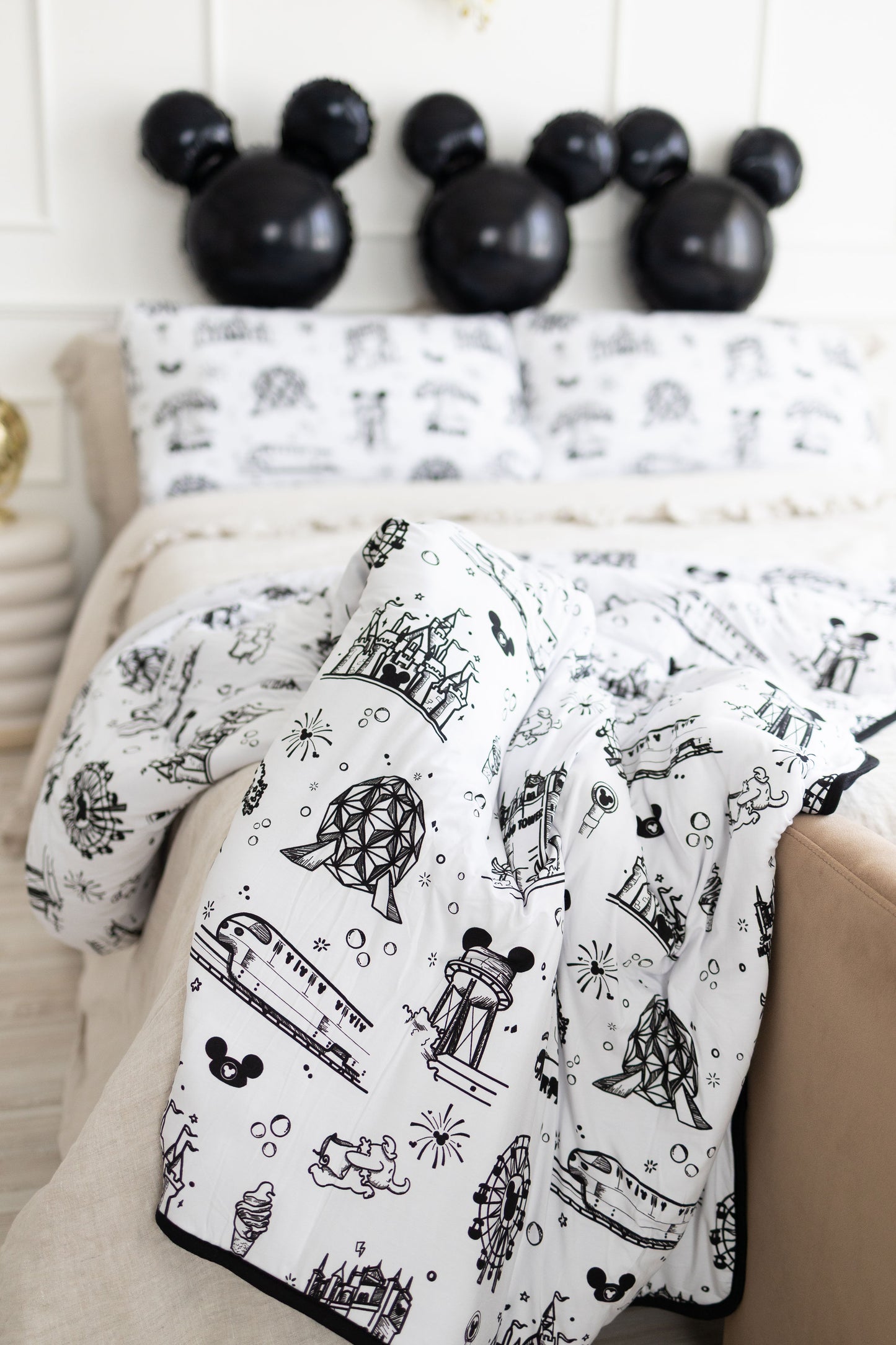 Classic Parks (XL) Snuggle Blanket