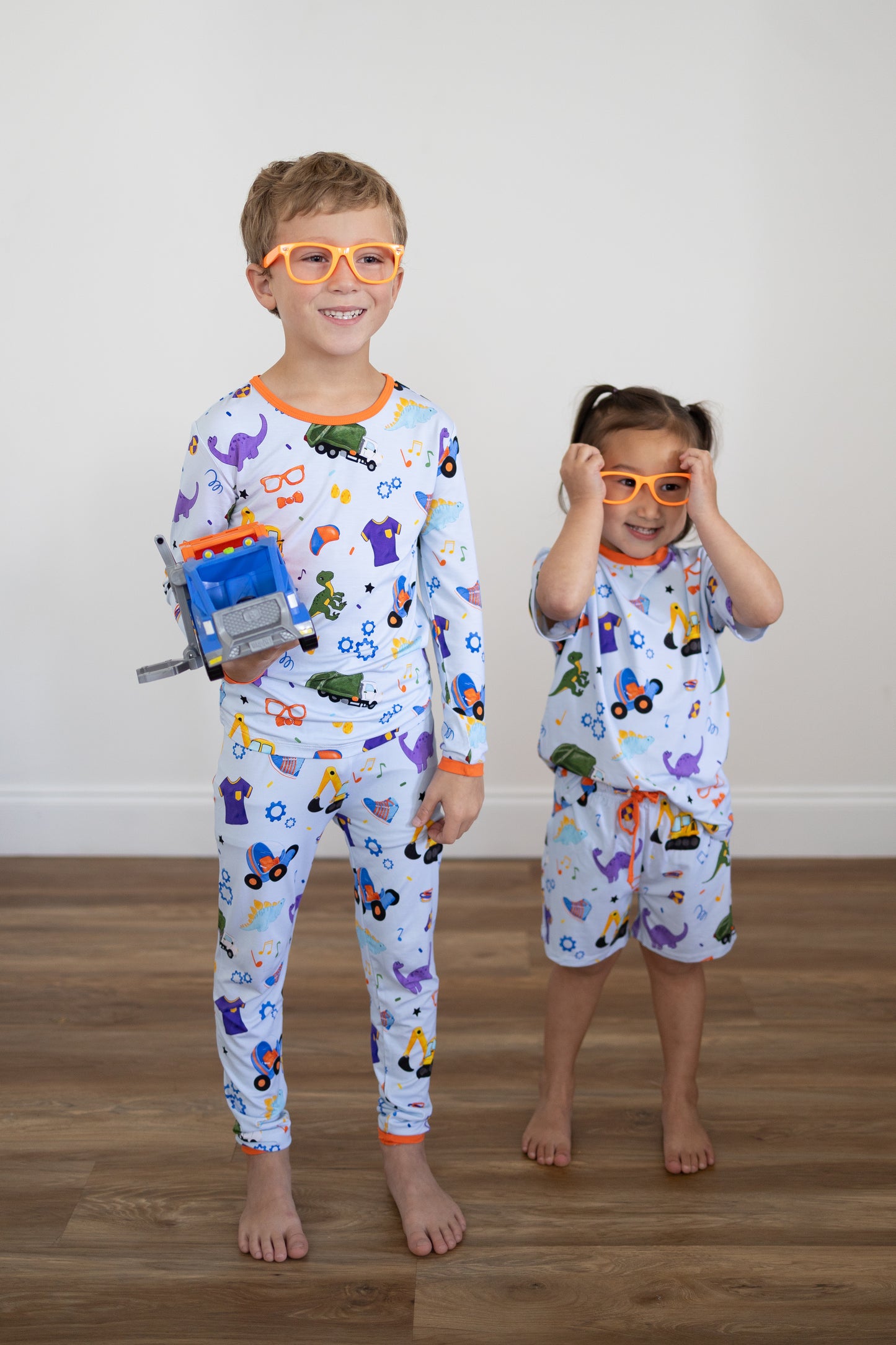 Learning with Friends 2pc Long Sleeve Pajamas