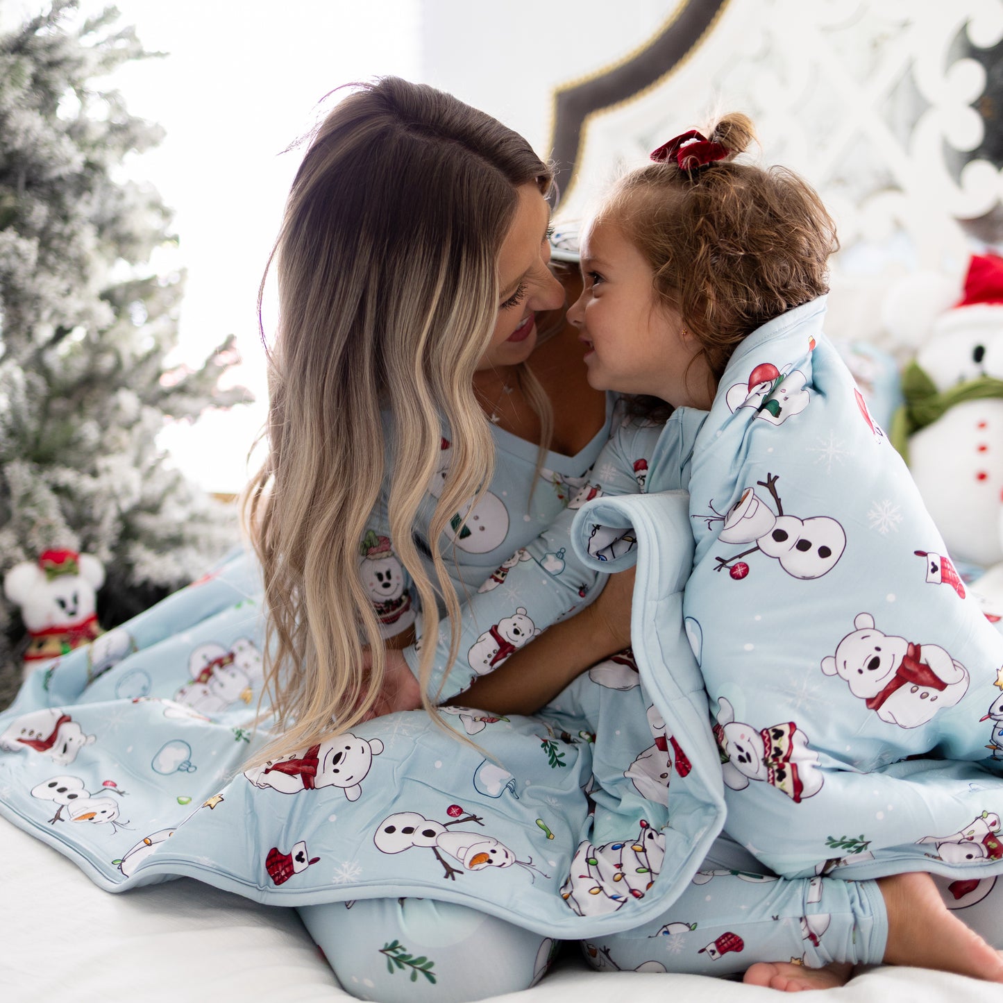 Frosty Friends (XL) Snuggle Blanket