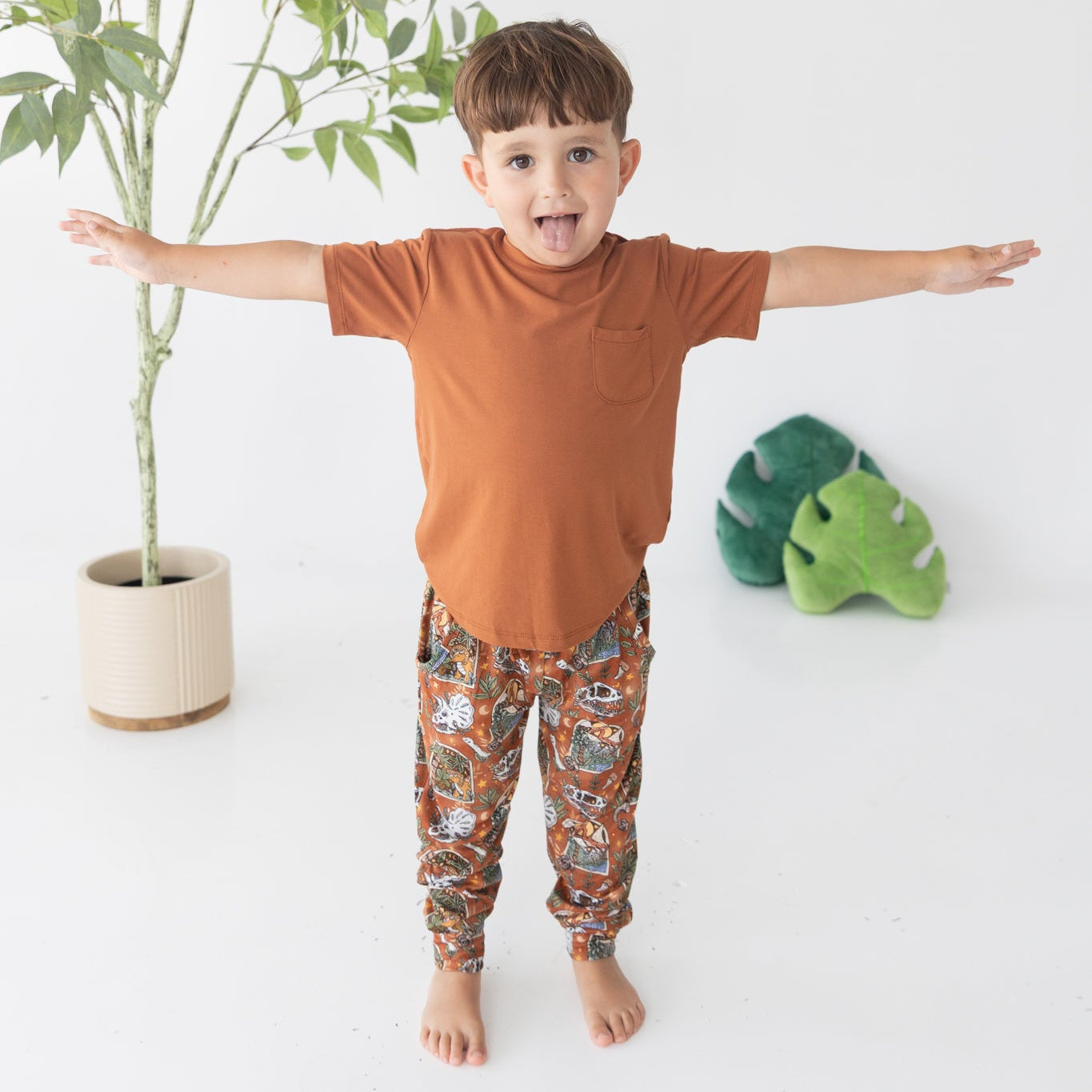 Paleo Nights Tee+ Jogger Set