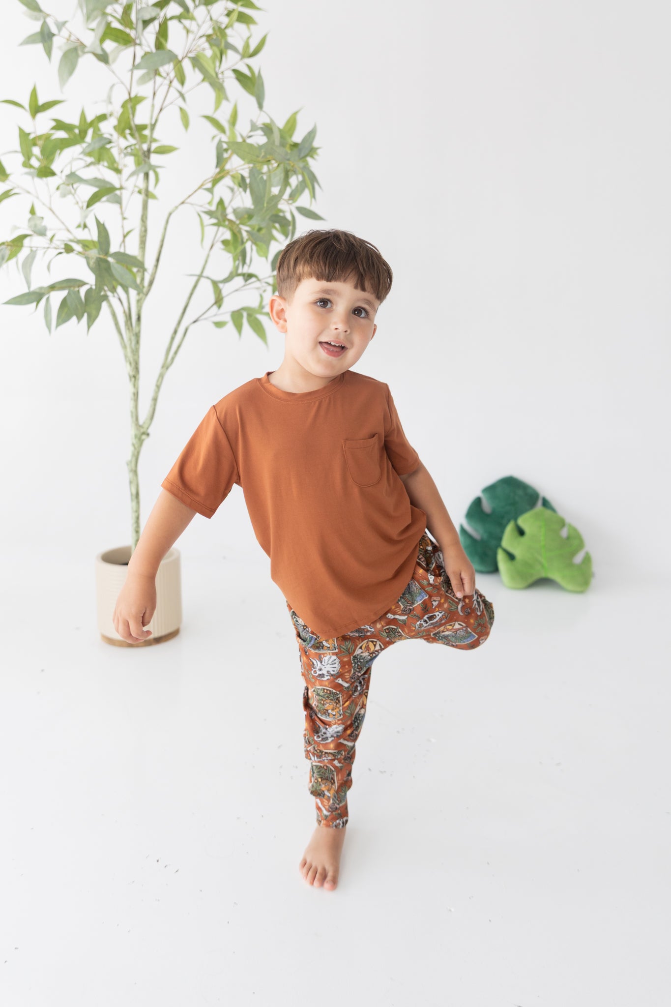 Paleo Nights Tee+ Jogger Set