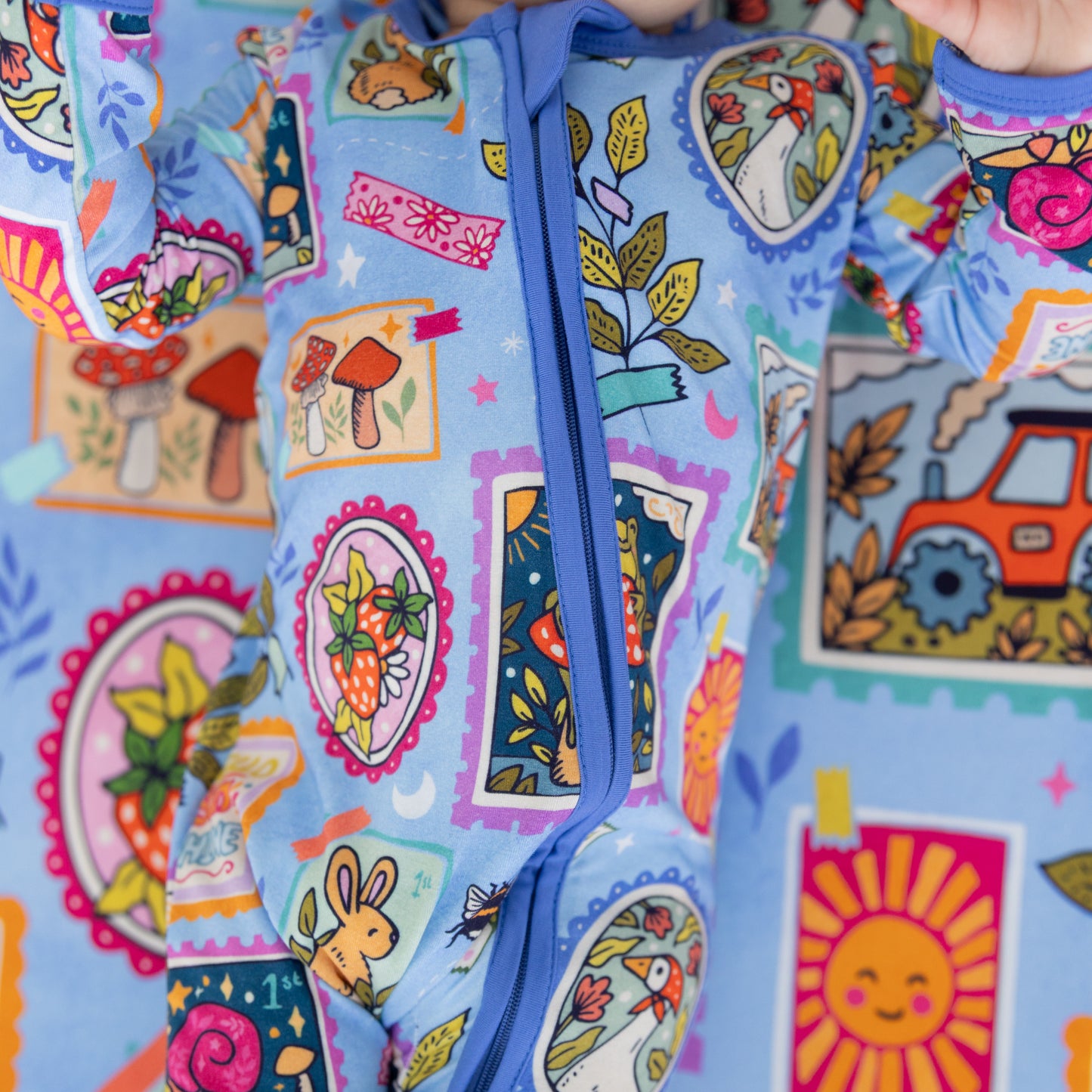 Summer Stamps Convertible Zippy