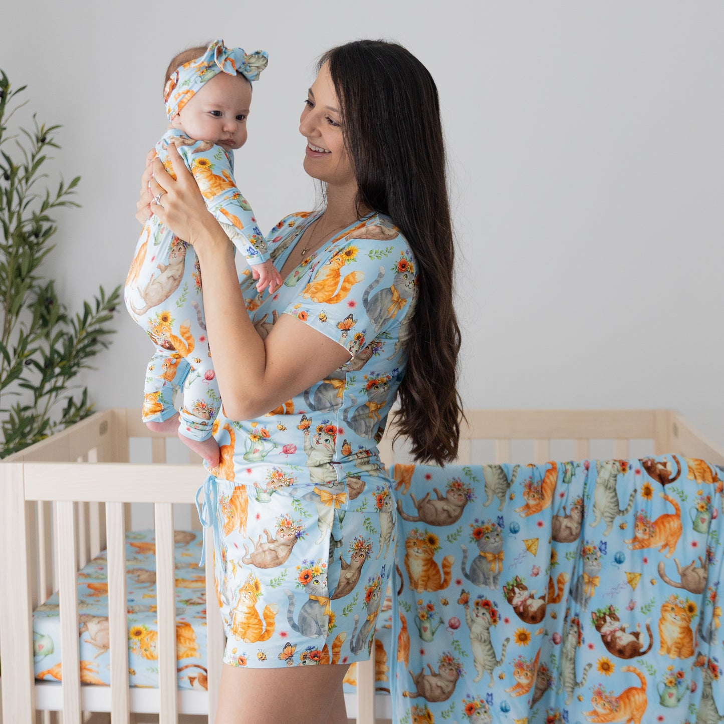 Whiskers & WIldflowers Women's 2pc Short Pajamas