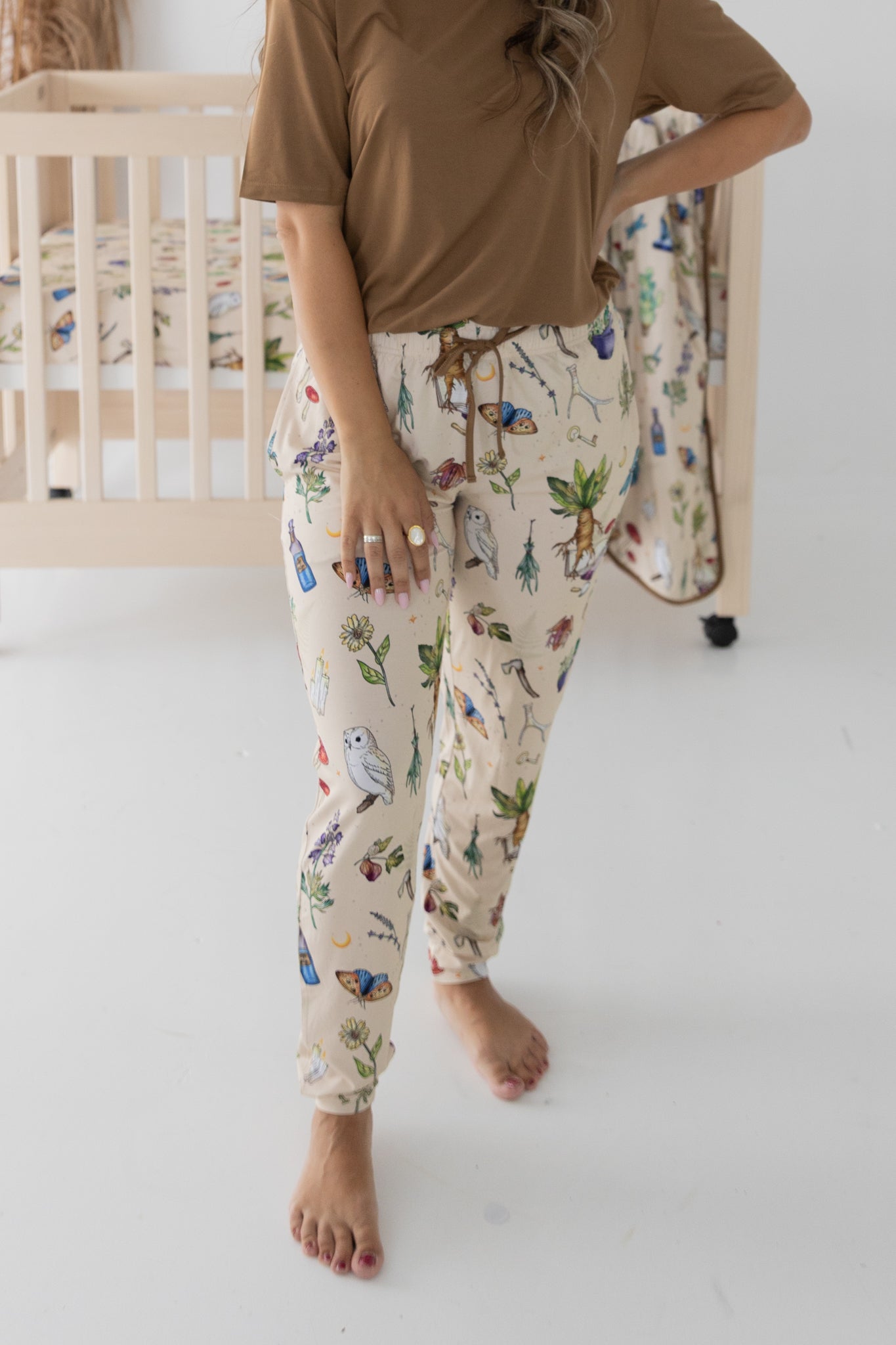 Magic Herbs Women's Jogger Pants