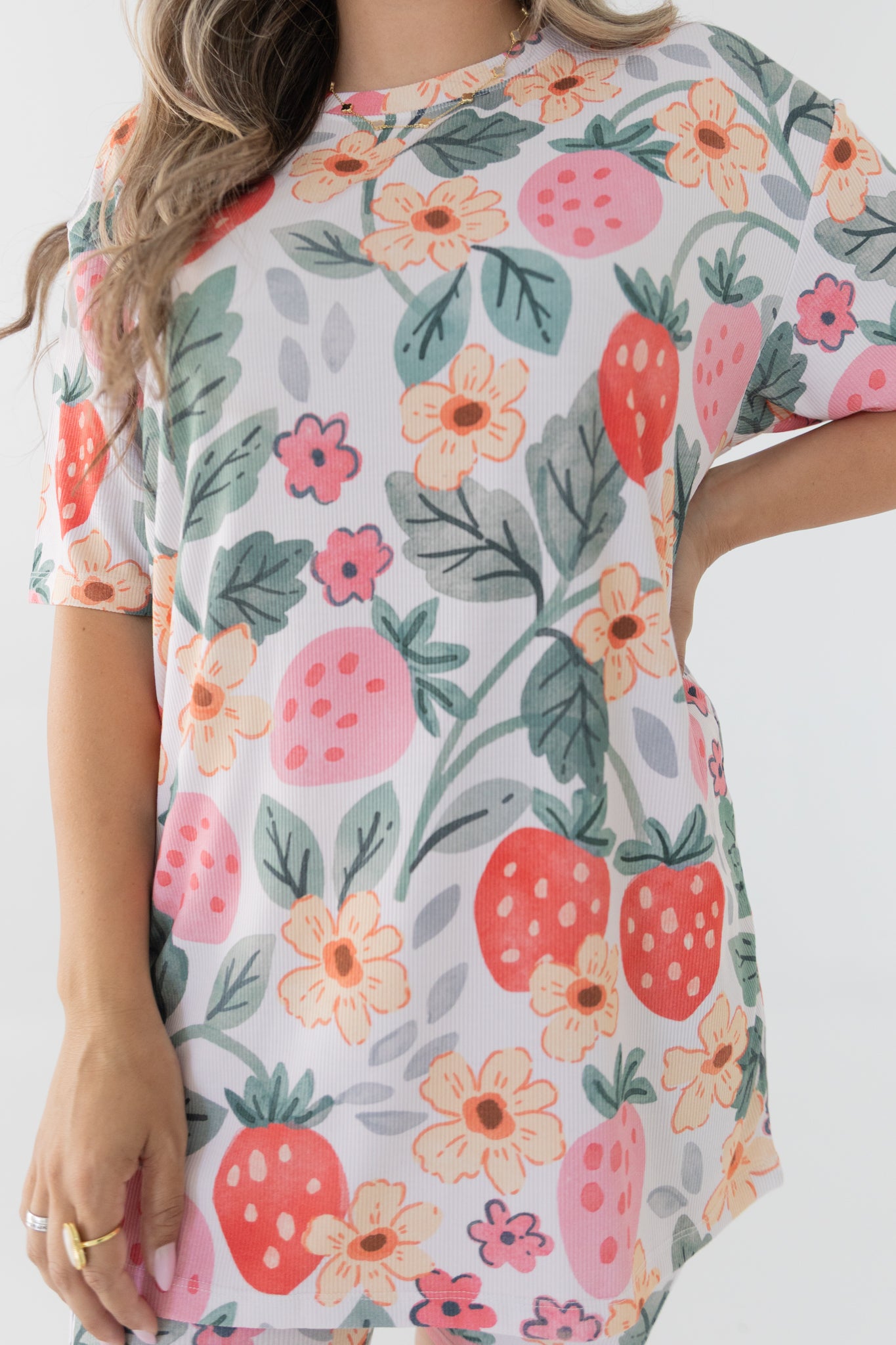 Strawberry Fields Ribbed Women's Tee + Bikers