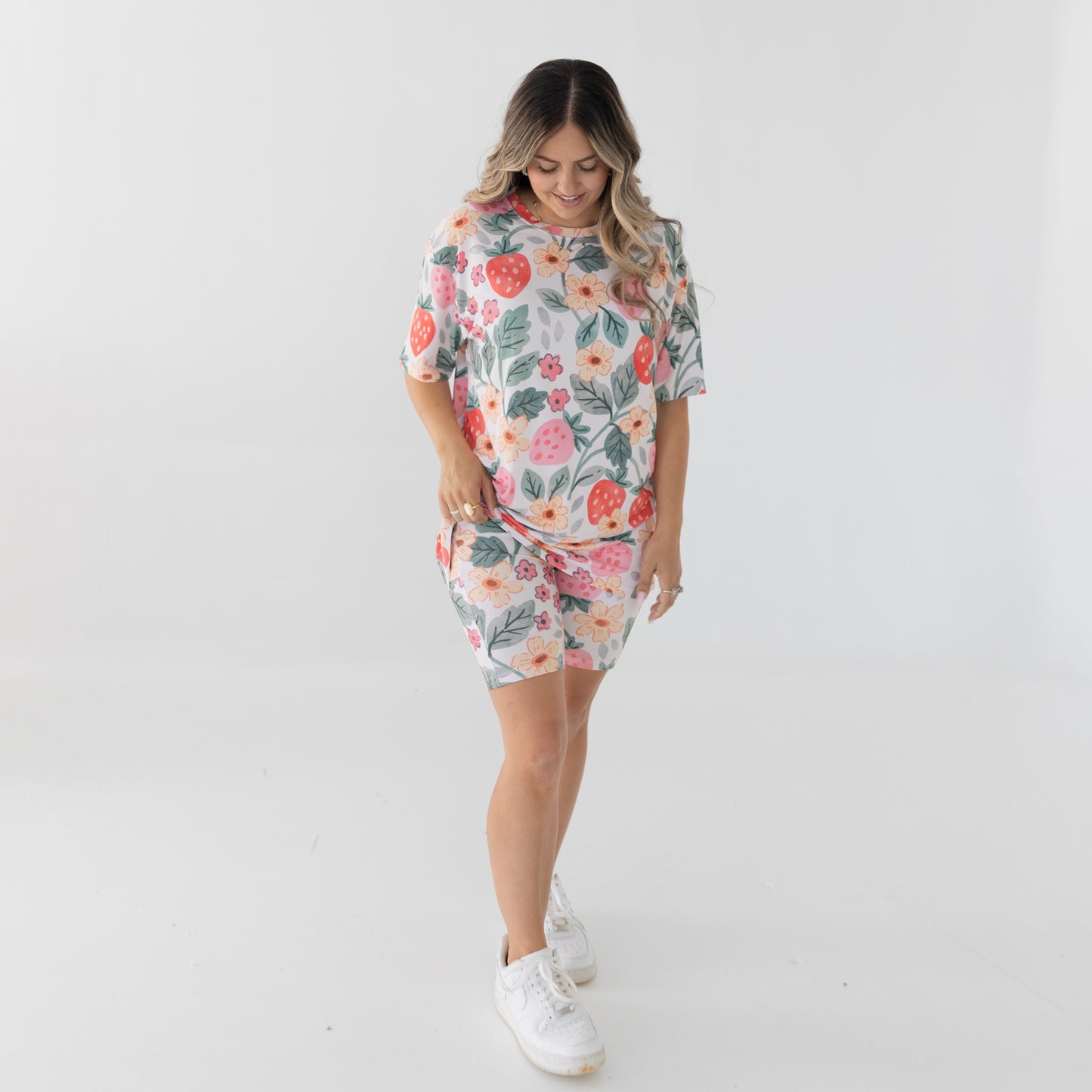 Strawberry Fields Ribbed Women's Tee + Bikers