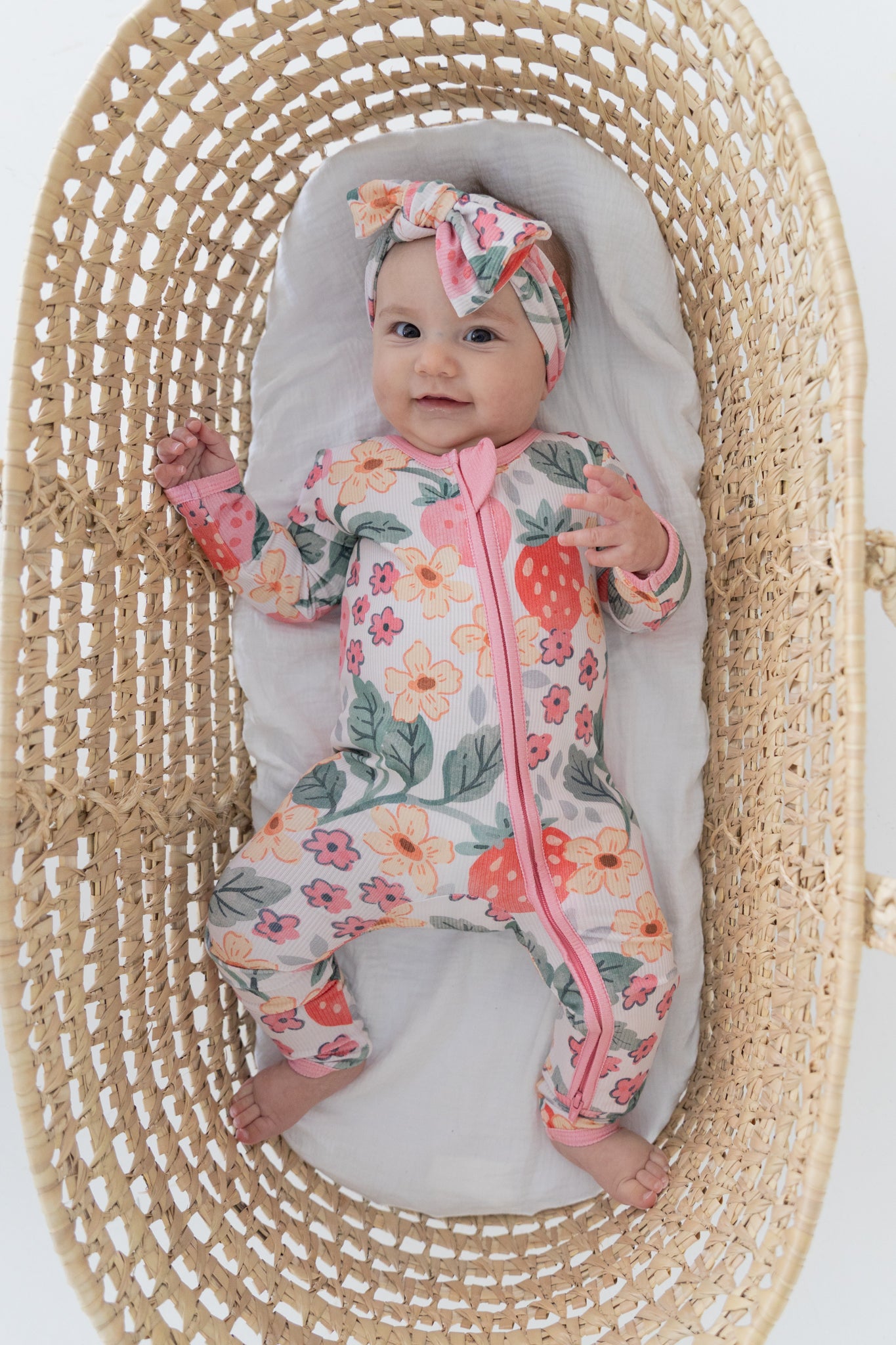Strawberry Fields Ribbed Convertible Zippy