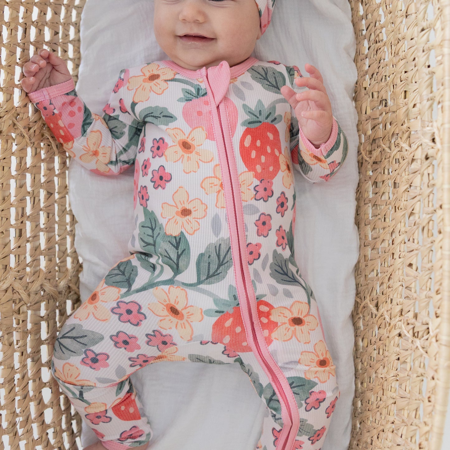 Strawberry Fields Ribbed Convertible Zippy