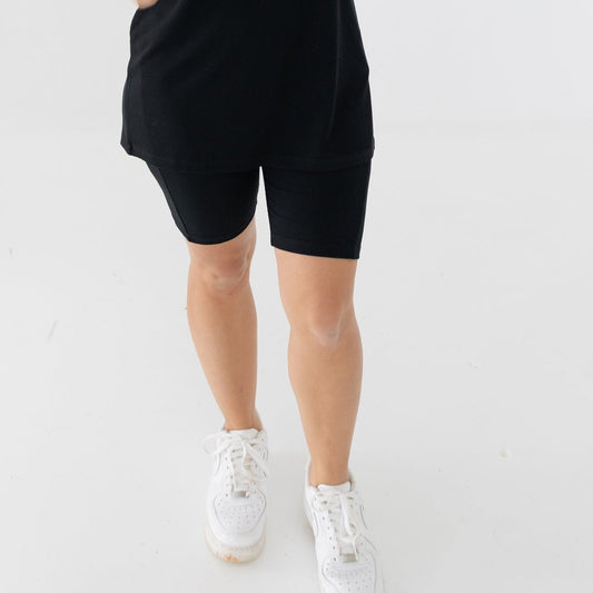 Onyx Ribbed Women's Biker Shorts