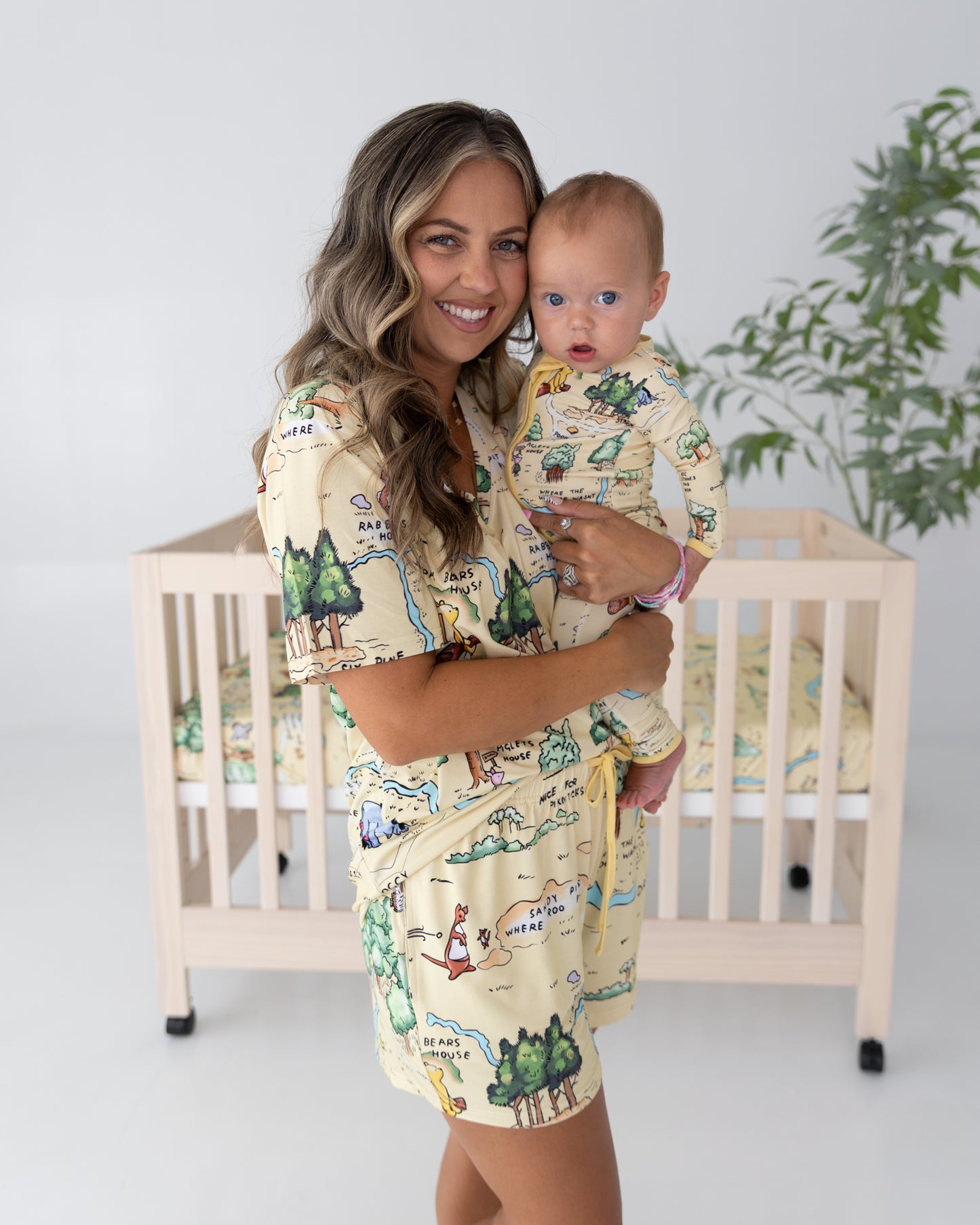 Storybook Woods Women's 2pc Short Pajamas