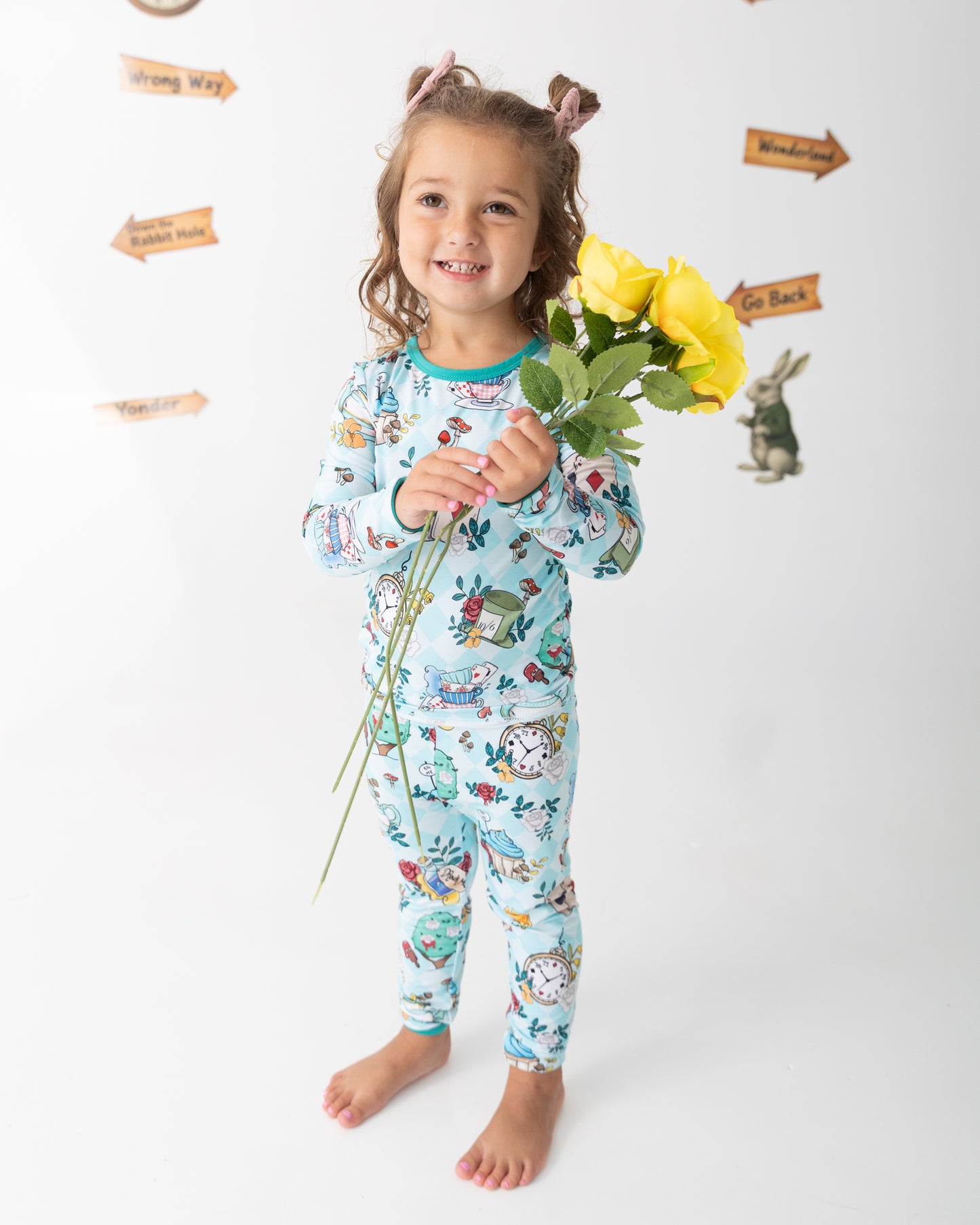 Wonderland 2pc Long Sleeve Pajamas