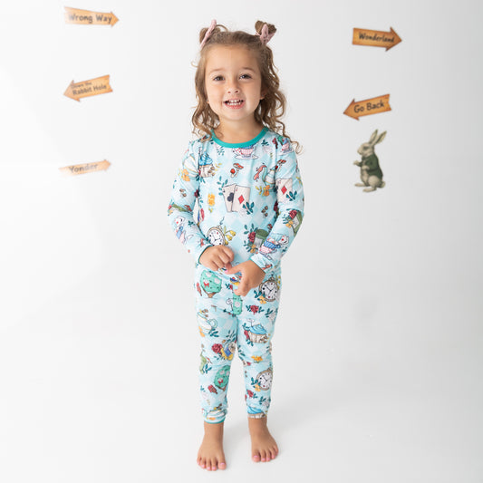 Wonderland 2pc Long Sleeve Pajamas